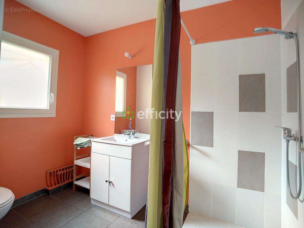 Maison 332 m² à Sainte-Eulalie-En-Born  - photo 14