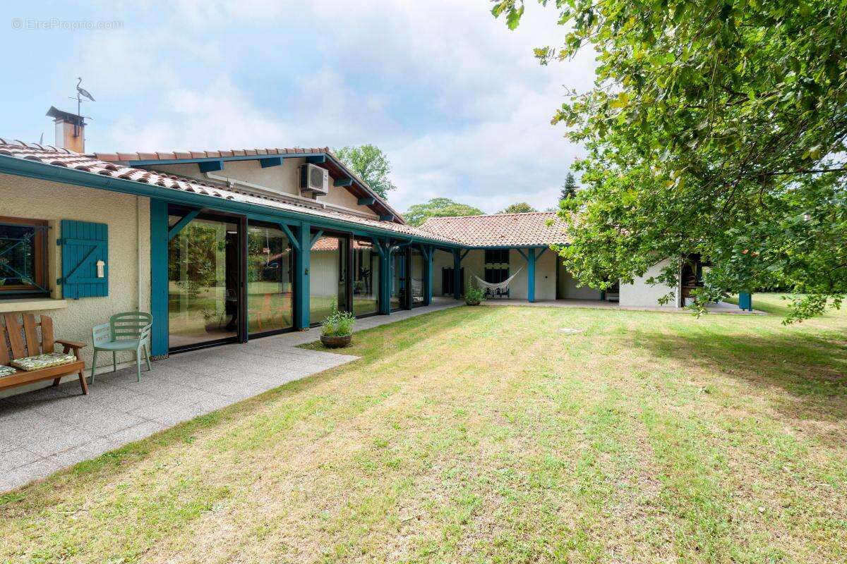 Maison à SAINTE-FOY