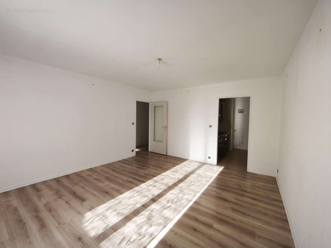 Appartement à SAINTE-SAVINE