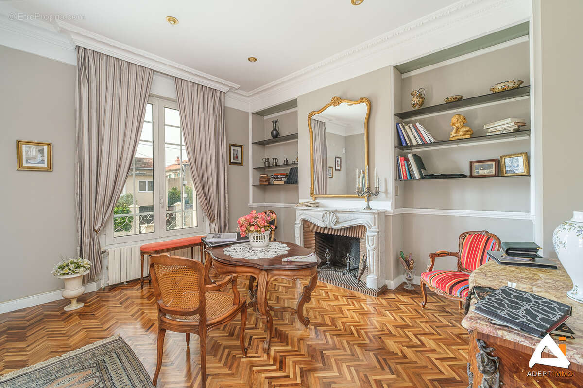 Maison à MARSEILLE-8E