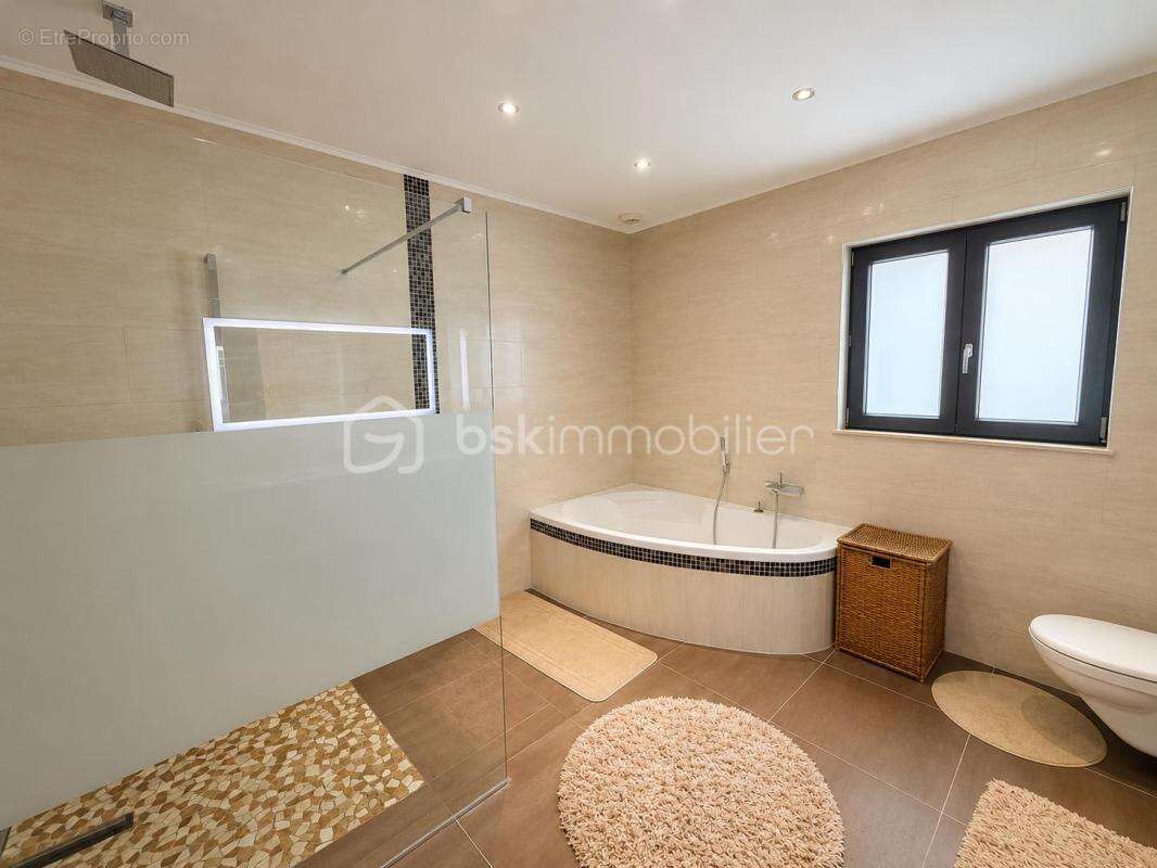 Maison 145 m² à Forbach  - photo 5