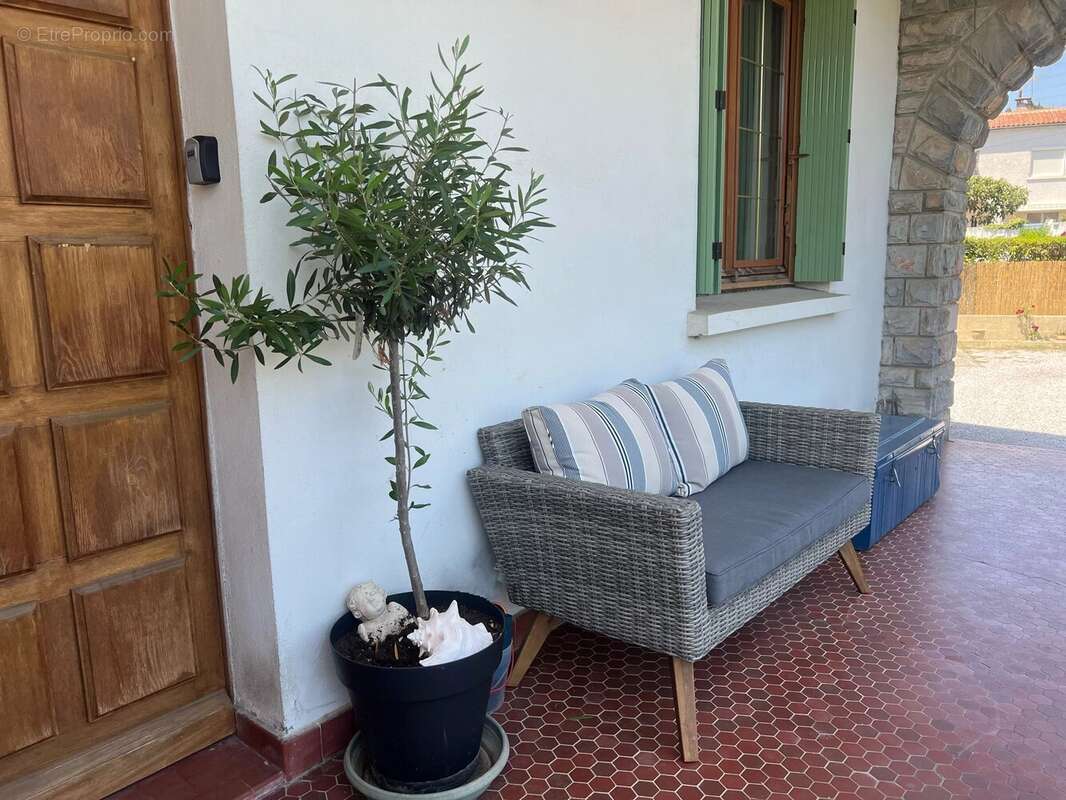 LIMOUX -Grande Maison Familiale Indépendante avec Jardin, Garage et Accès à Pied au Centre-Ville - photo 5