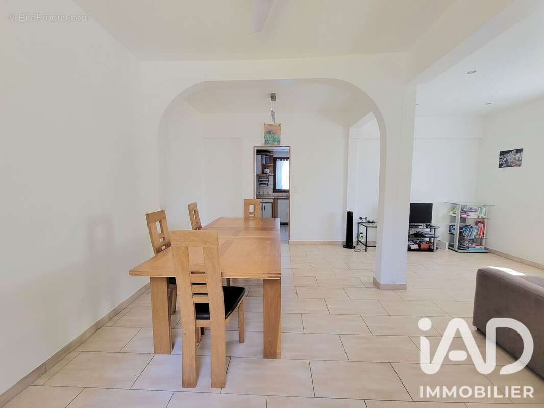 Photo 4 - Maison à VILLENEUVE-LE-ROI