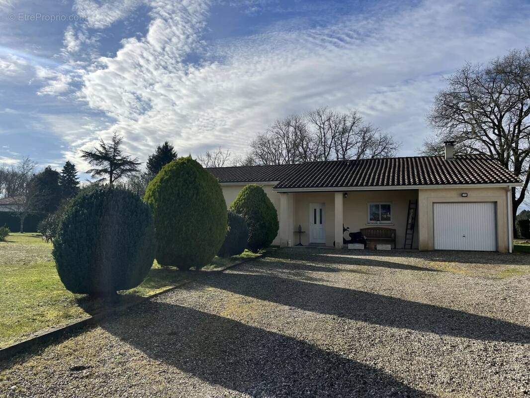 Maison à CASTELJALOUX