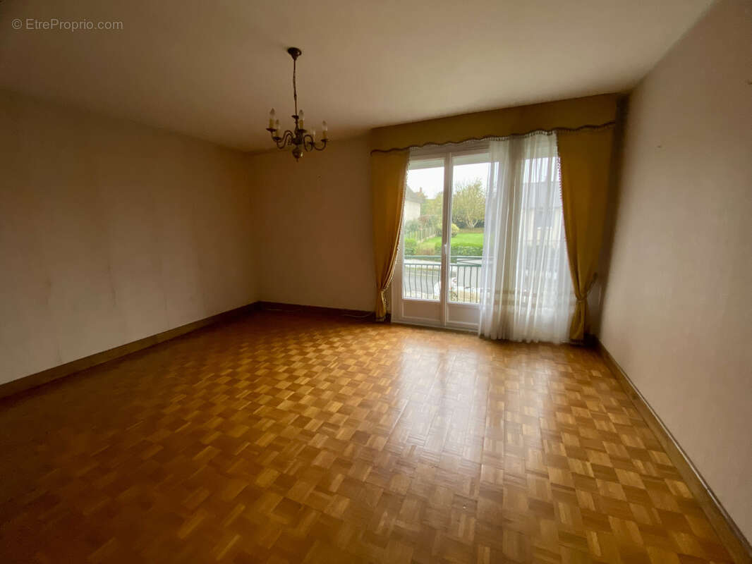 Maison à LE THEIL-DE-BRETAGNE