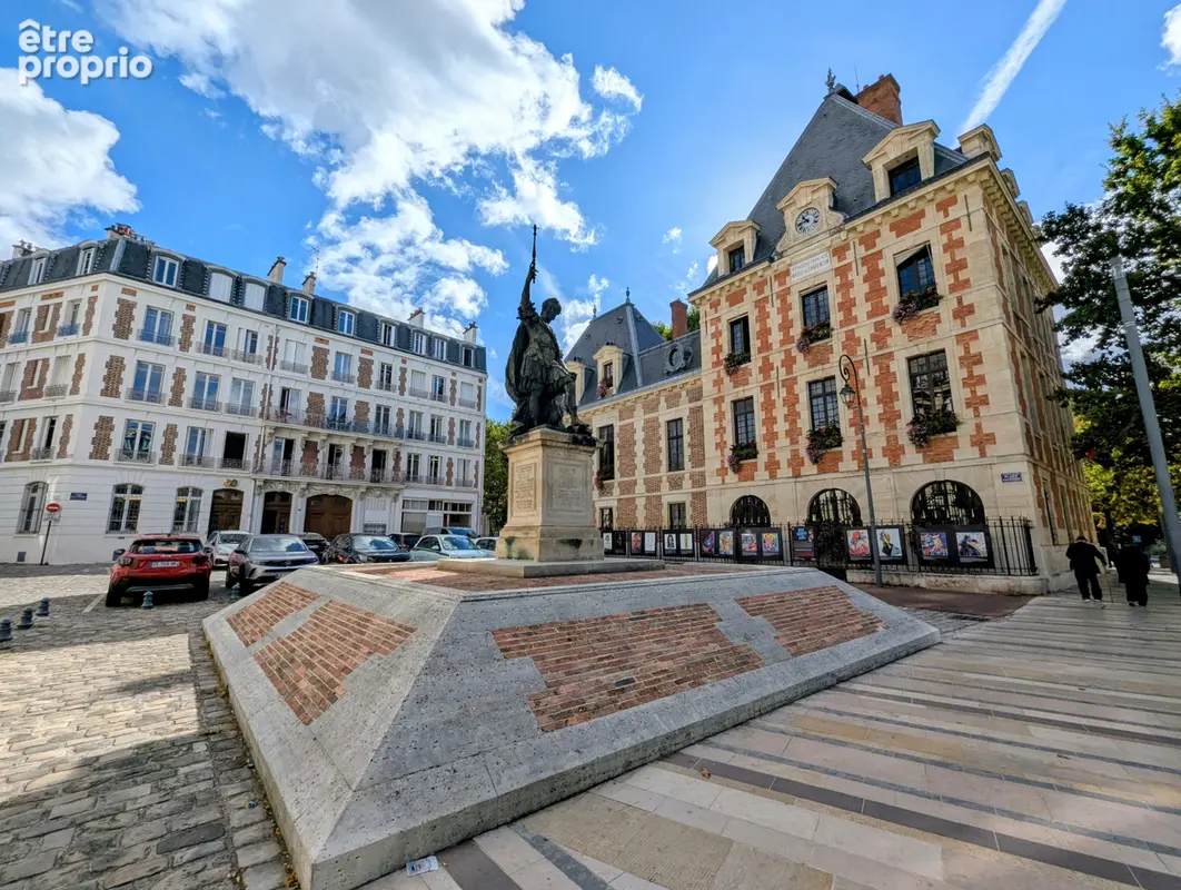 Appartement à CHARENTON-LE-PONT