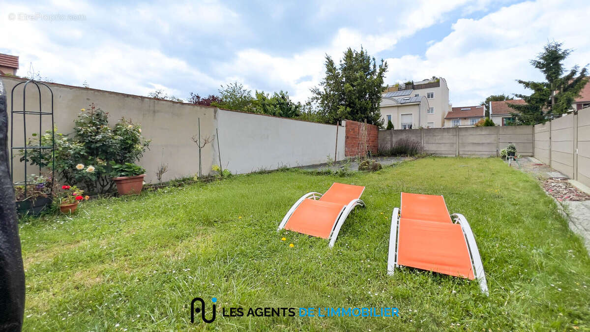 Maison à fort potentiel Nanterre 5 pièces 115 m² - photo 18