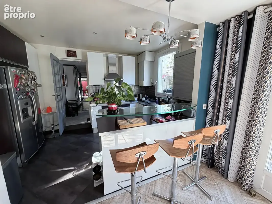 Maison - Champigny Sur Marne - 7 pièces 145 m2 - photo 3