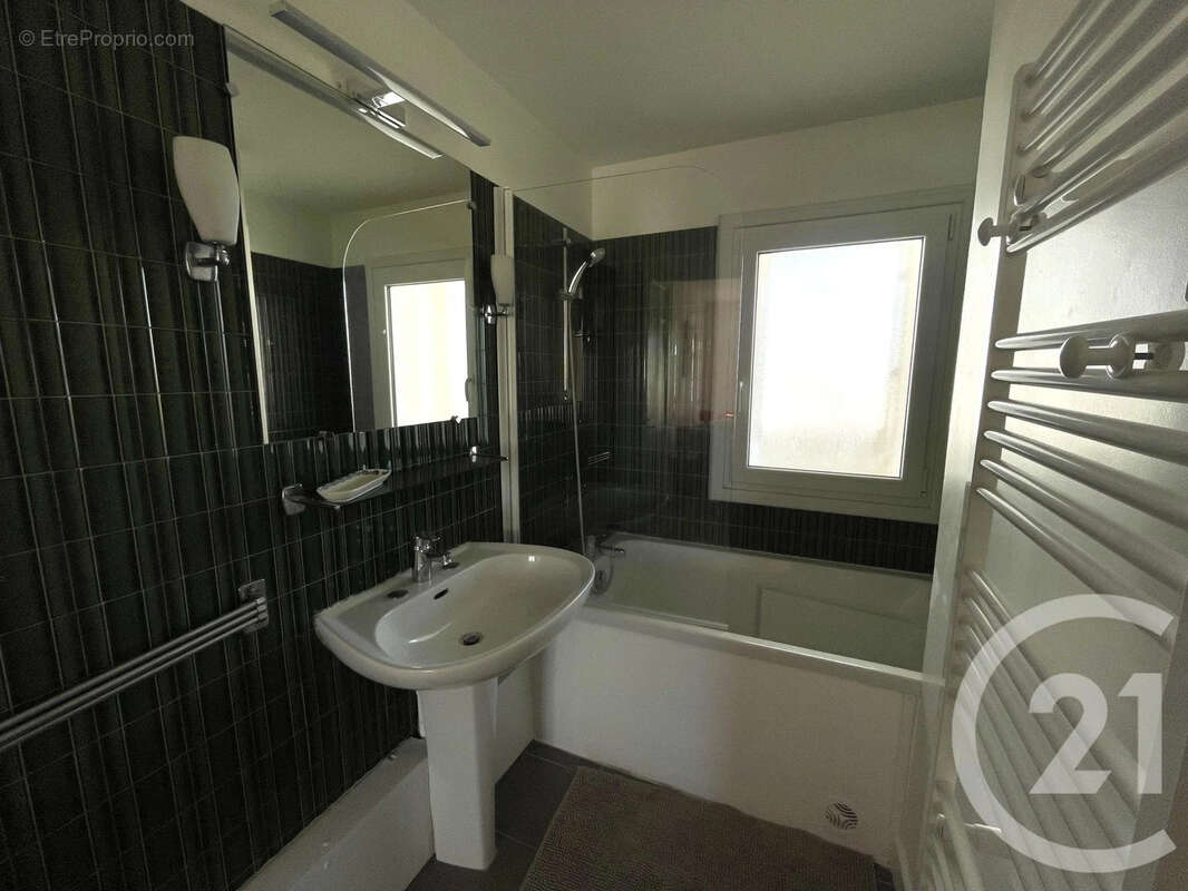 Appartement 76 m² à Royan  - photo 10