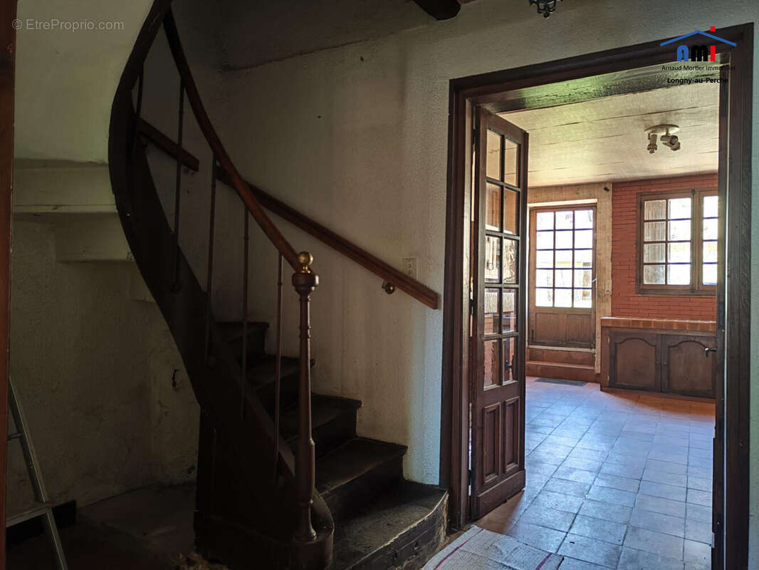 Maison à LONGNY-AU-PERCHE