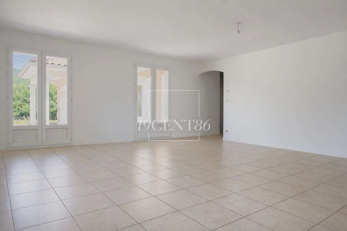 Maison 105 m² à Monsteroux-Milieu  - photo 7