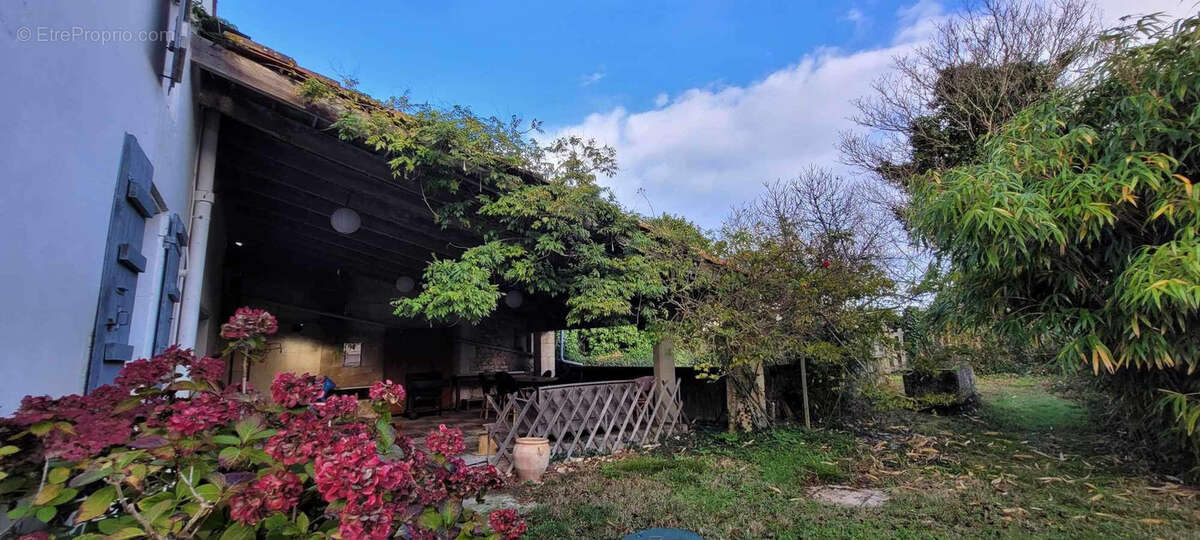 Maison à SAINT-FORT-SUR-GIRONDE