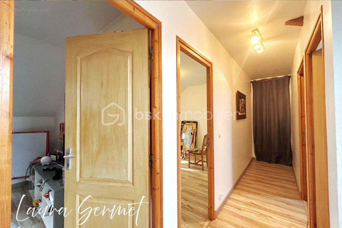 Maison à SAINT-GEORGES-SUR-LA-PREE