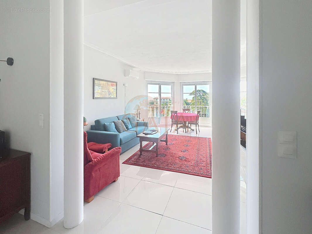 Appartement à LE CANNET