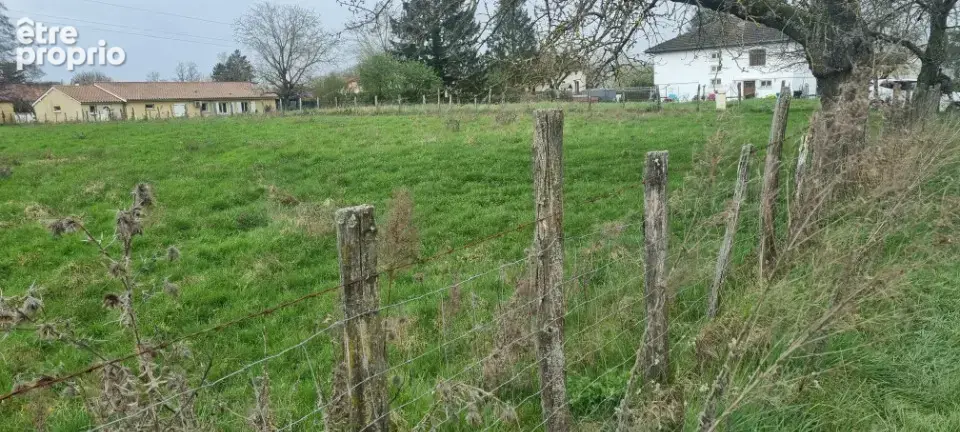 Terrain 577 m² à vendre à Villeneuve (01480) - photo 2