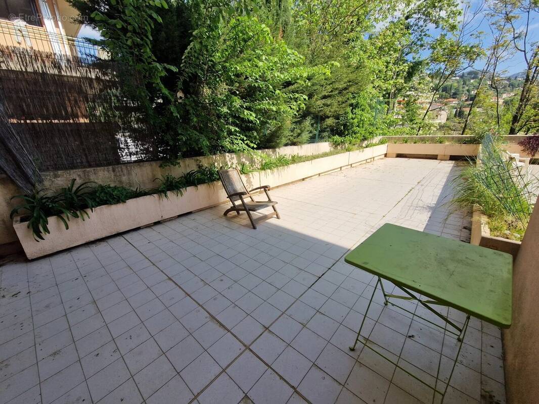 Appartement à VENCE