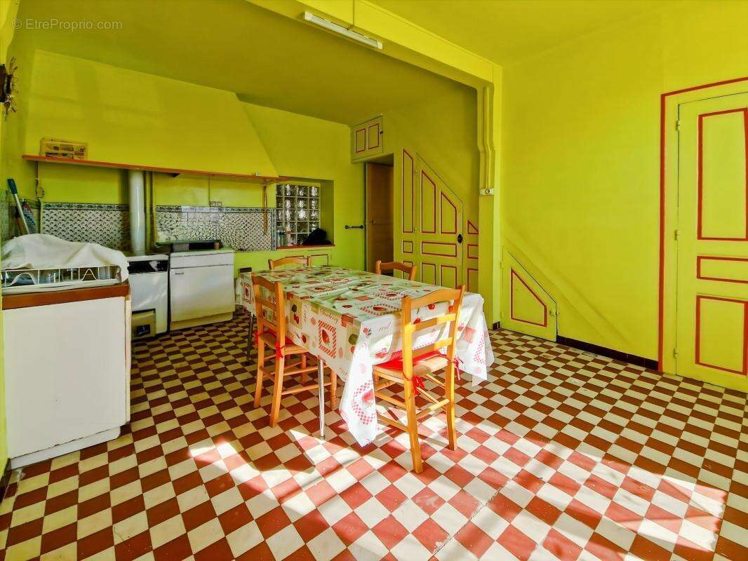 Maison ancienne à fort potentiel – Centre-bourg dynamique  - photo 8