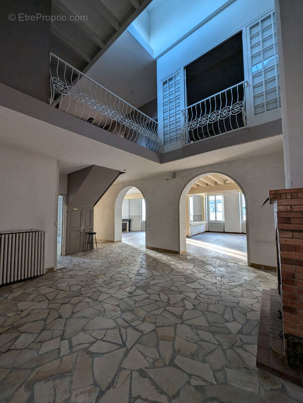 Maison de village atypique avec beaucoup de charme - photo 9