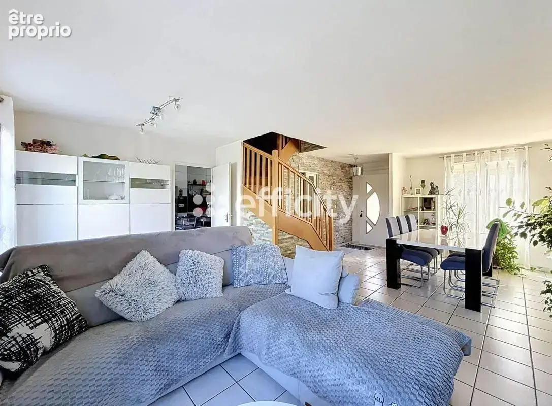 Maison 6 pièces 124 m² à vendre à Saint-Maurice-L'exil (38550) - photo 3
