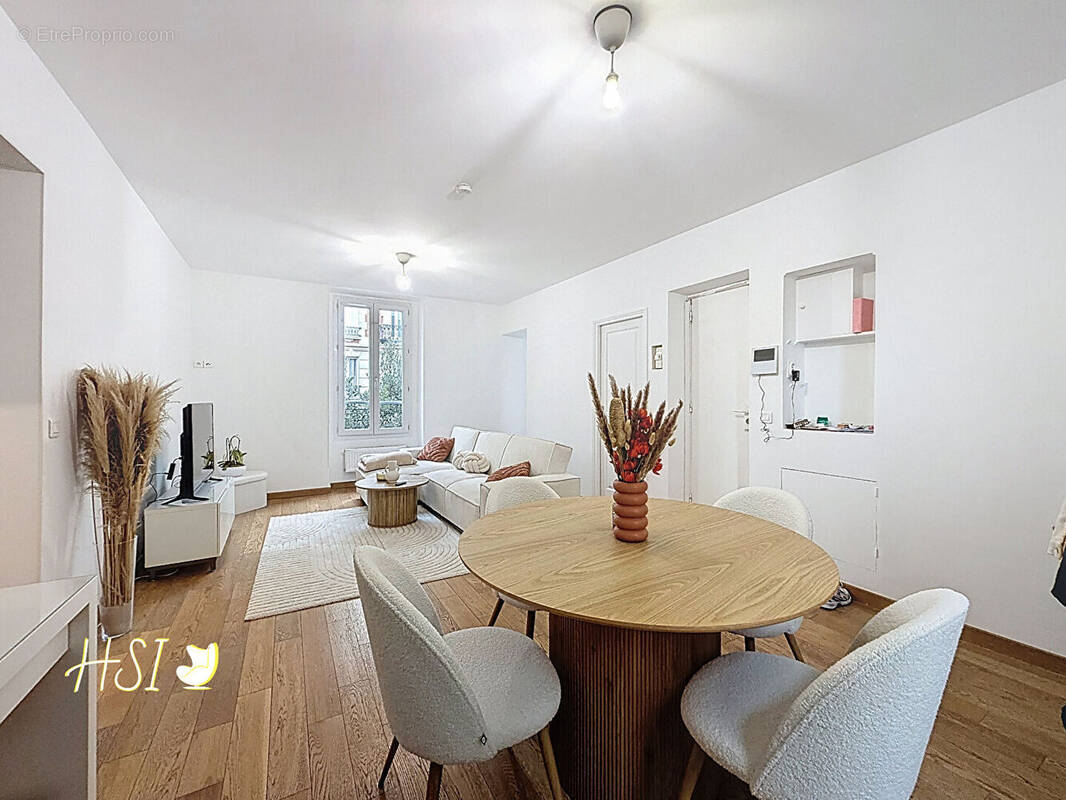 Maison à LA GARENNE-COLOMBES