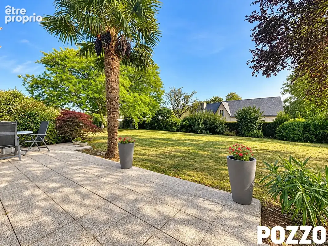 A Vendre - AVRANCHES - LE VAL SAINT PERE - Maison 6 pièce(s) 150 m² - Terrain - photo 12