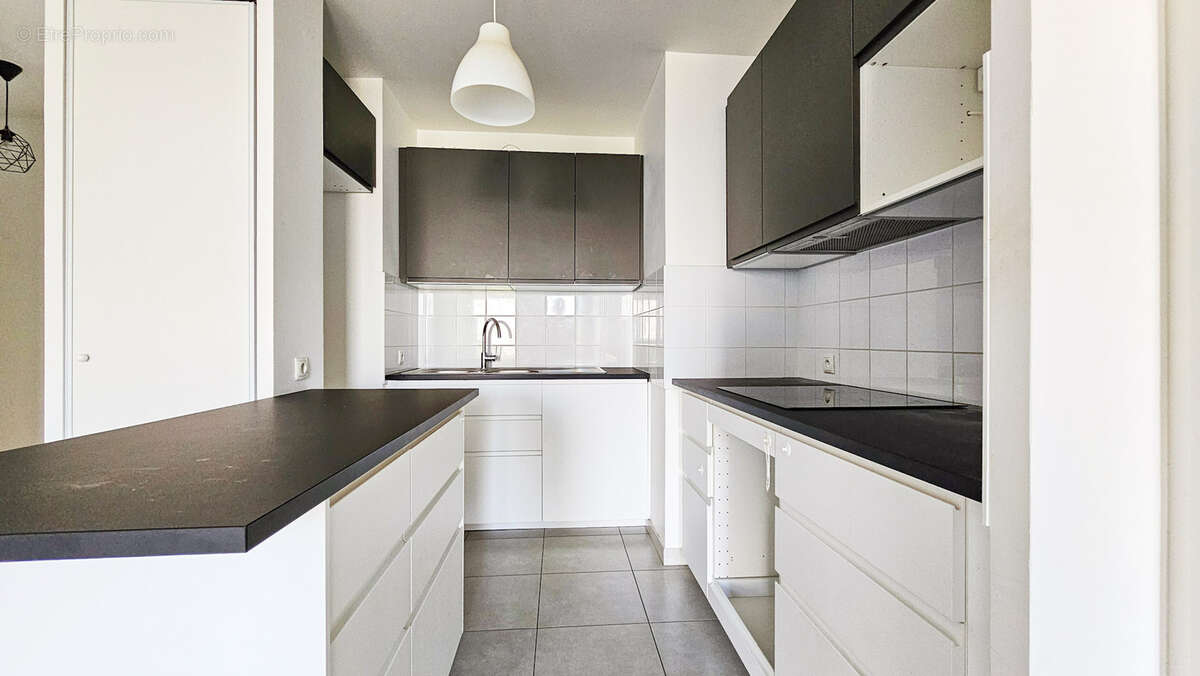 Appartement à SARTROUVILLE