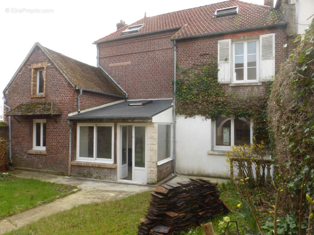 Superbe maison bourgeoise de 160 m2 hab avec sous-sol grand garage de 30 m2 sur 270 m2 de terrain clos au calm - photo 23
