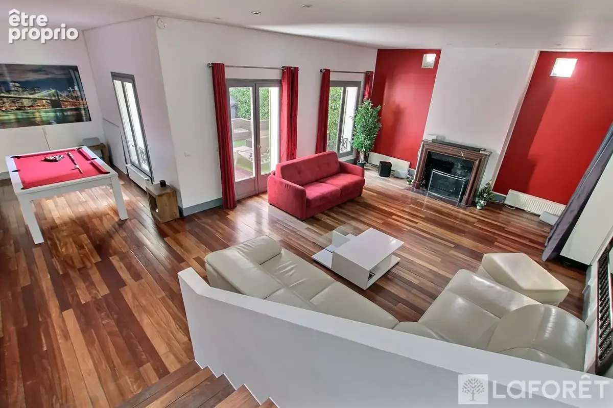 Centre-ville - maison familiale de caractère avec terrasse - photo 12
