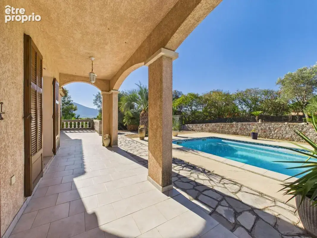 A vendre villa f4/5 avec piscine a afa - photo 13