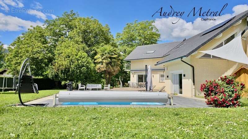 Villa à vendre à Serrières-en-Chautagne avec piscine, à 50 min de Genève et d'Annecy, 35 min d'Aix-Les-Bains et 15 min du Lac du - photo 19