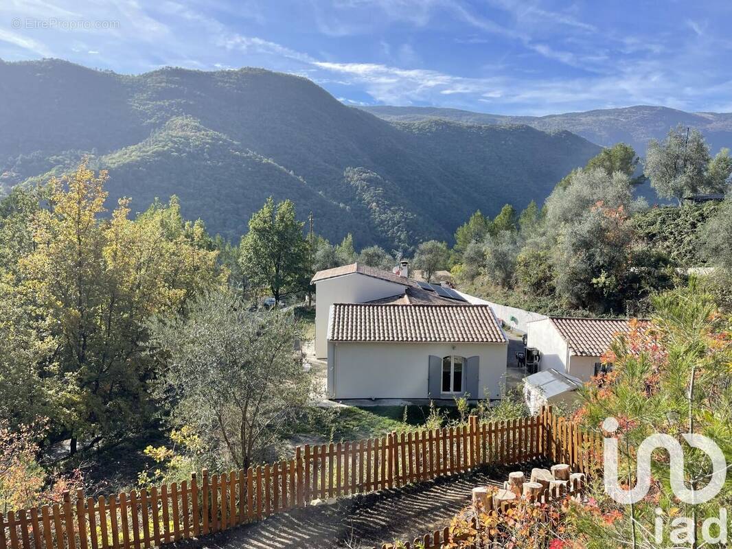 Photo 1 - Maison à PIERREFEU