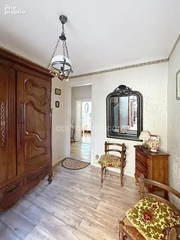 Grande maison familiale pleine de charme et de potentiel - photo 7