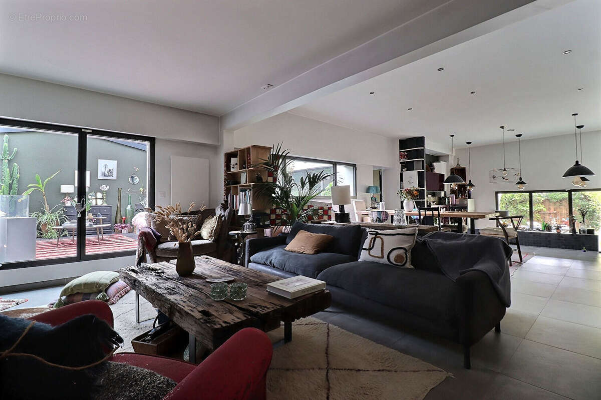 Appartement à COLOMBES