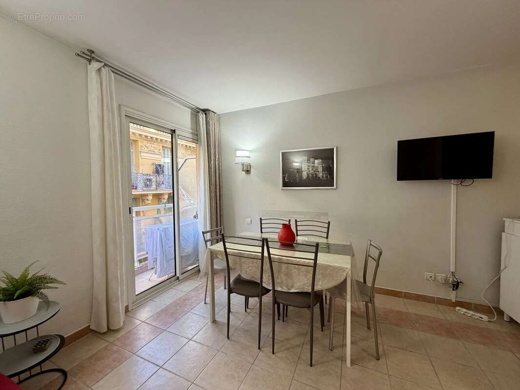 Appartement à BEAUSOLEIL