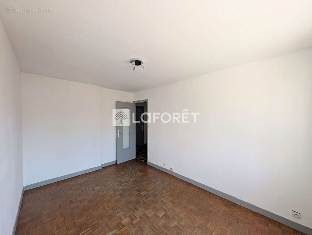 Appartement Grenoble 4 pièce(s) 65.42 m2 - photo 7