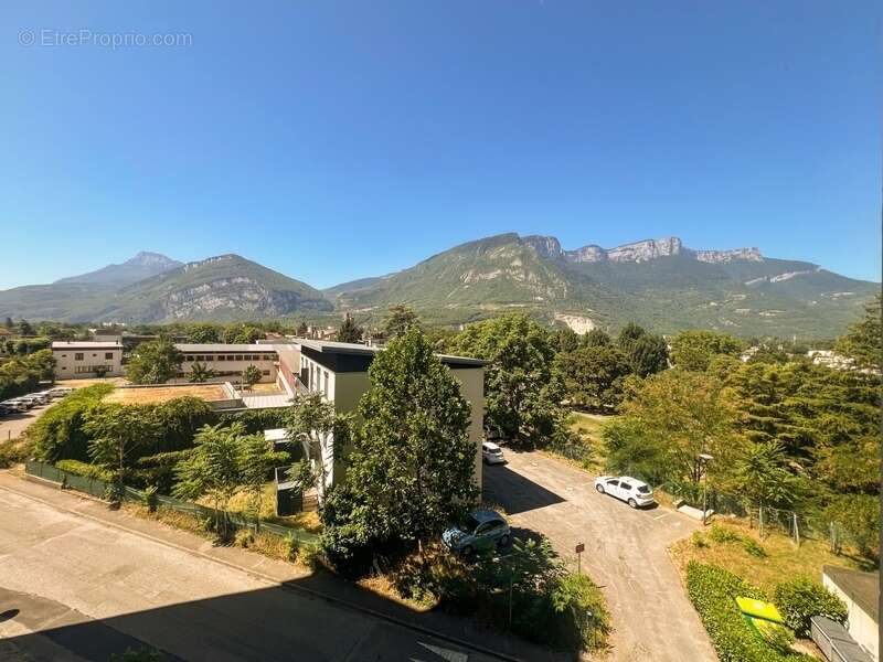 Appartement à SAINT-EGREVE