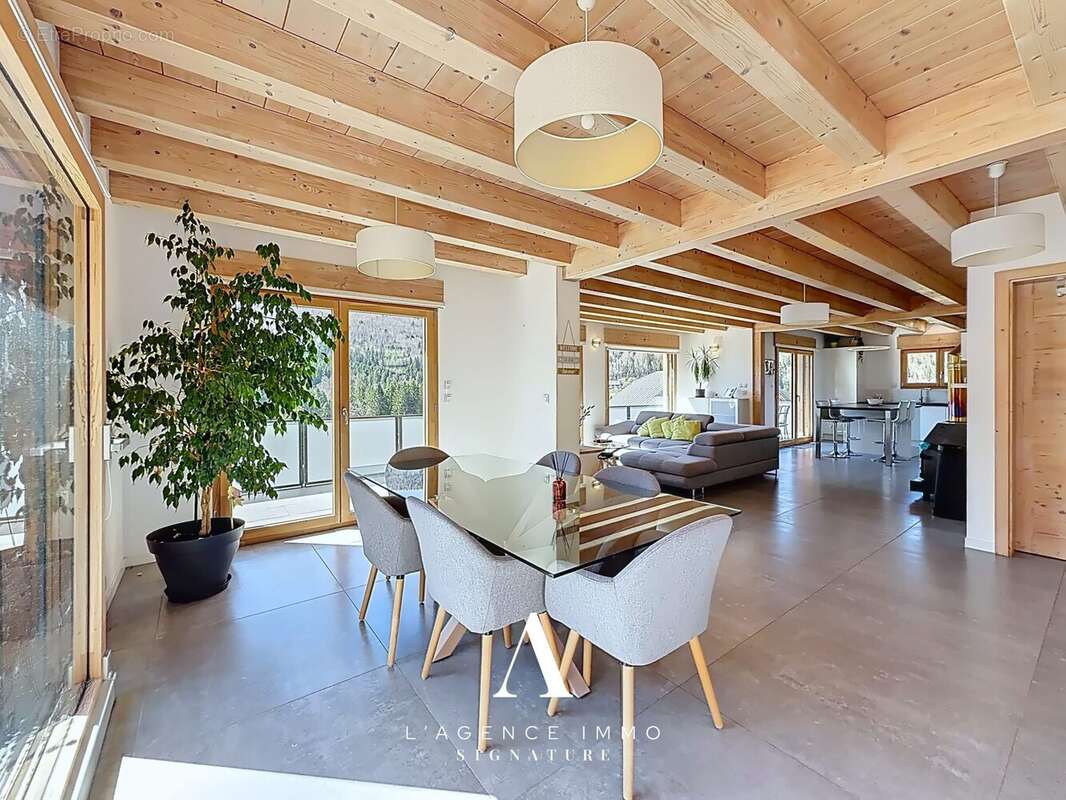 Maison à MIJOUX