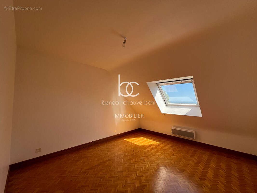 VENTE Propriété de Prestige SARZEAU  Vue Mer  6 Chambres  Première Ligne  Suscinio - Landrezac (56370) - photo 11