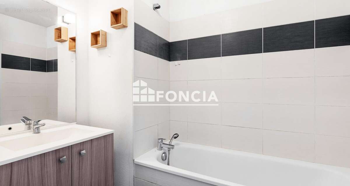 Appartement à HELLEMMES-LILLE