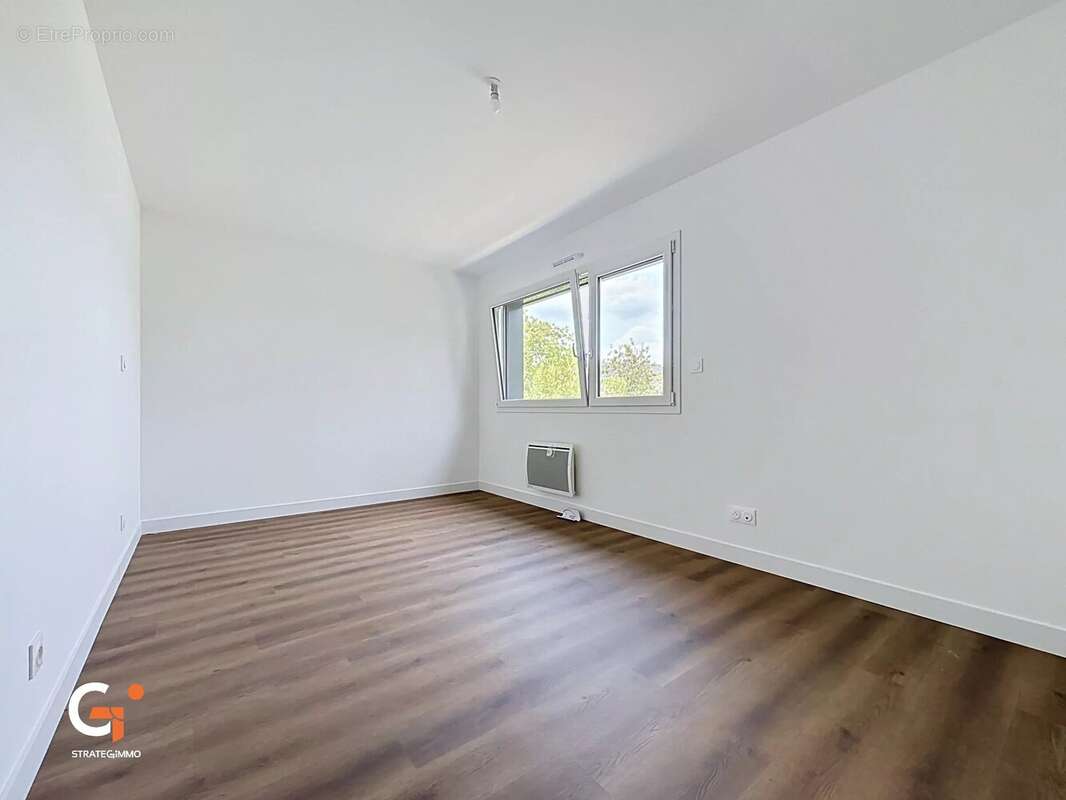 Maison contemporaine 5 chambres à Saint-Étienne-du-Rouvray - photo 18