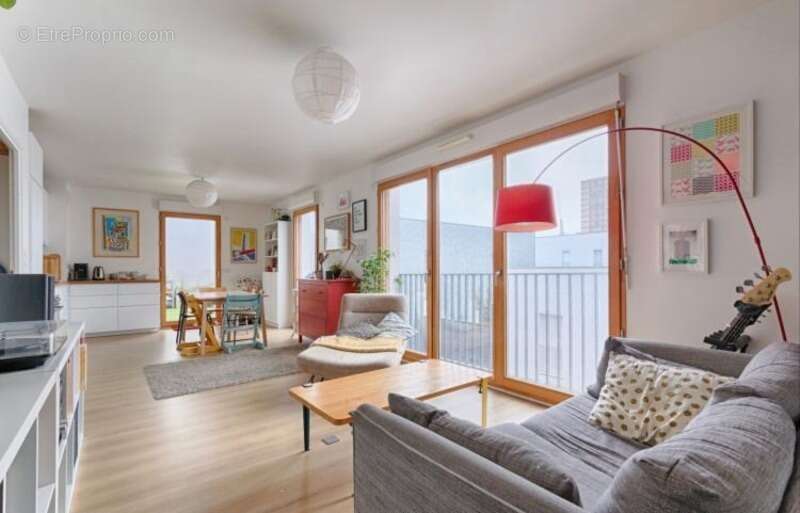 Appartement à AUBERVILLIERS