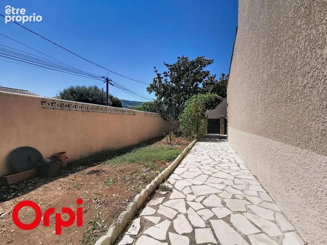 Maison À Vendre - 3 chambres - jardin - garage - photo 13