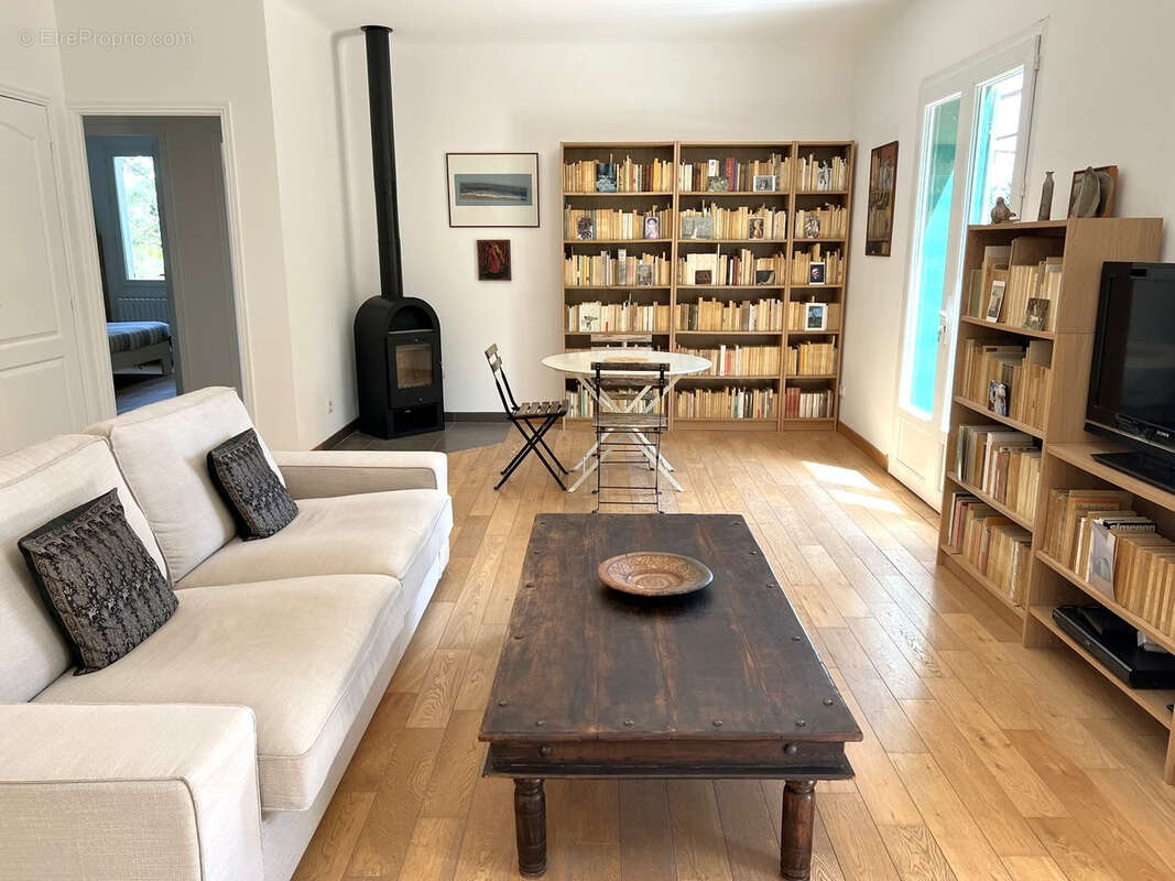 Maison à SAUVETERRE