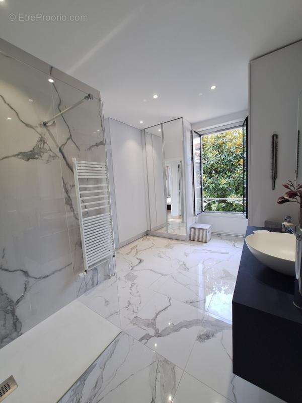 Maison à FONTAINEBLEAU