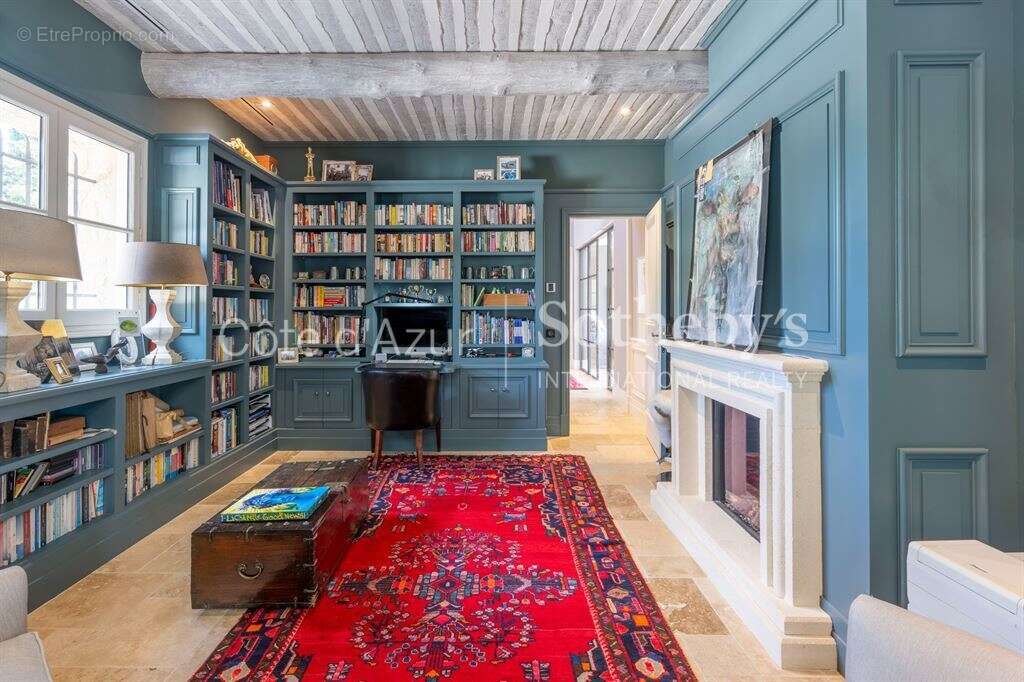 Maison à TOURRETTES