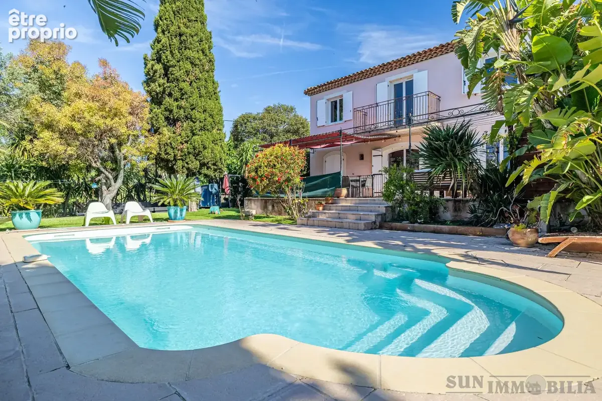 Maison 6 pièces 190 m² à vendre à Cagnes-Sur-Mer (06800) - photo 3
