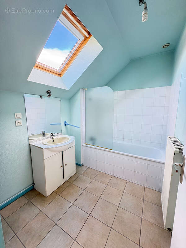 Appartement à CHARLIEU