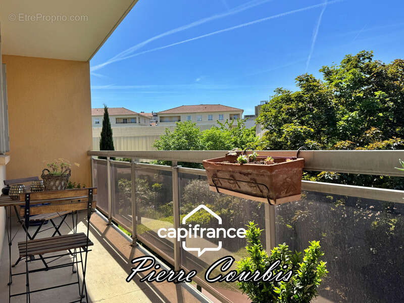 Appartement à LYON-8E