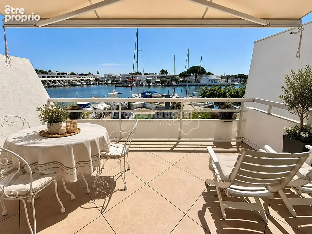 Port-Camargue marina P2 vue port appontement large - photo 2
