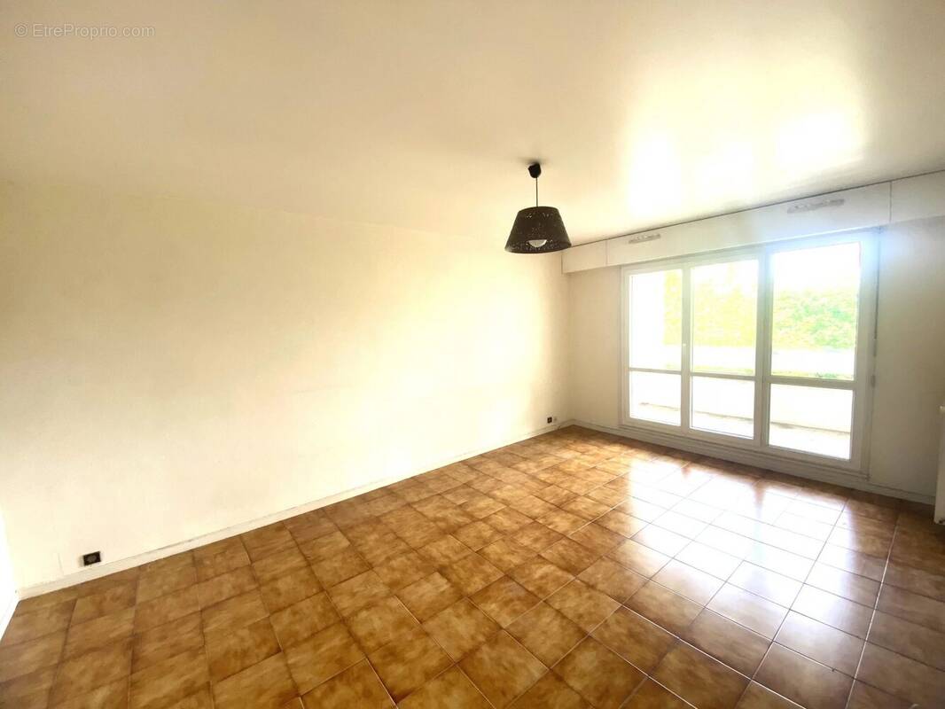 Appartement à SAINT-OUEN-L&#039;AUMONE